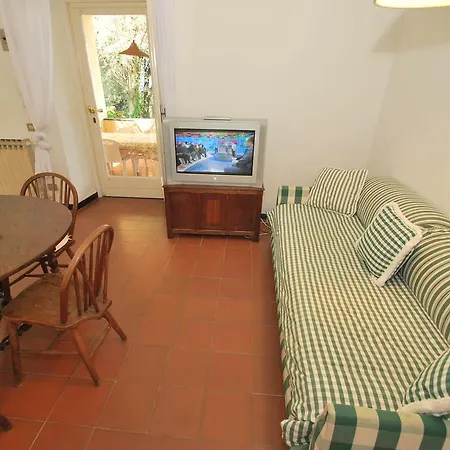 Apartment Paradiso