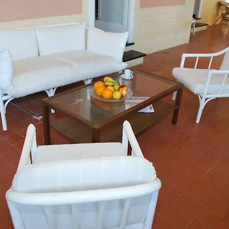 Apartment Paradiso