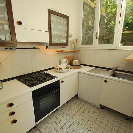 Apartment Paradiso