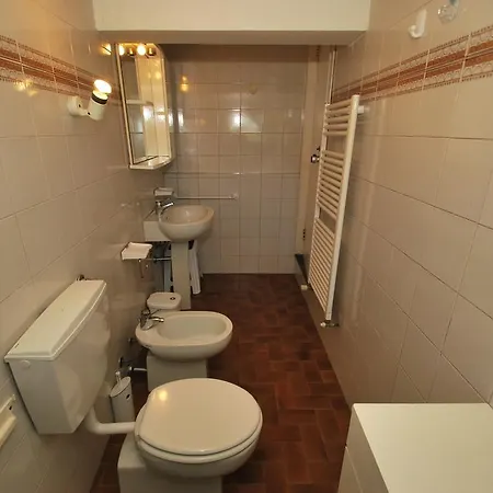 Apartment Paradiso